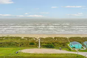 21725 Deaf P Smith Dr, Galveston, TX 77554 - Photo 46