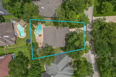 23 Murmuring Creek Place, Conroe, TX 77385 - Photo 4