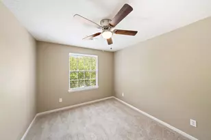 86 N Valley Oaks Cir, The Woodlands, TX 77382 - Photo 20