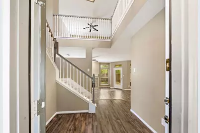 86 N Valley Oaks Circle, The Woodlands, TX 77382 - Photo 2
