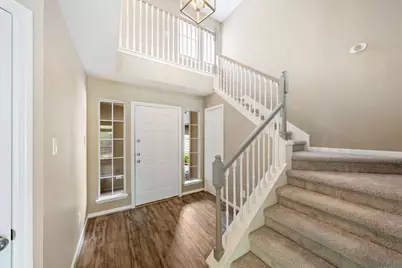 86 N Valley Oaks Circle, The Woodlands, TX 77382 - Photo 4