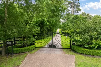 9879 Stubbs Road, Magnolia, TX 77354 - Photo 2