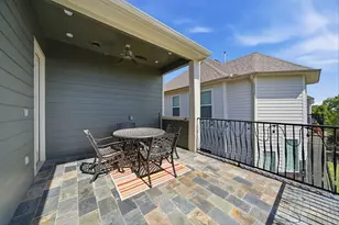 2002 Sabine St, Houston, TX 77007 - Photo 32