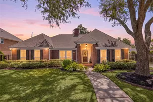 4503 Heatherwilde St, Sugar Land, TX 77479 - Photo 1