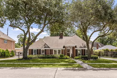 4503 Heatherwilde Street, Sugar Land, TX 77479 - Photo 2