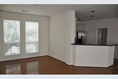 2020 Mason Street, Houston, TX 77006 - Photo 4