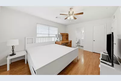 9435 Springmont Drive, Houston, TX 77080 - Photo 22