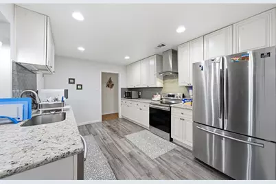 9435 Springmont Drive, Houston, TX 77080 - Photo 12