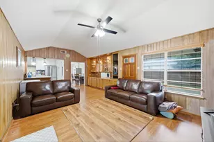 9435 Springmont Dr, Houston, TX 77080 - Photo 6