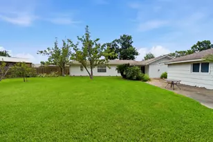 9435 Springmont Dr, Houston, TX 77080 - Photo 28
