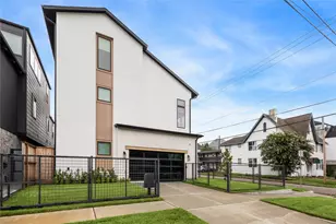 2012 Welch St, Houston, TX 77019 - Photo 1