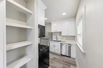211 N Milby Street #4, Houston, TX 77003 - Photo 6