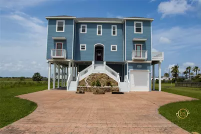18111 Shaman Drive, Galveston, TX 77554 - Photo 2