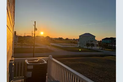 18111 Shaman Drive, Galveston, TX 77554 - Photo 10