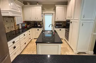 18111 Shaman Dr, Galveston, TX 77554 - Photo 16