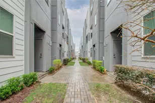 2717 Eado Grove Ln, Houston, TX 77003 - Photo 8