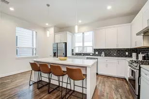 2717 Eado Grove Ln, Houston, TX 77003 - Photo 2