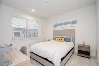 2717 Eado Grove Lane, Houston, TX 77003 - Photo 10