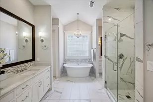 8566 Forum Dr, Houston, TX 77055 - Photo 24