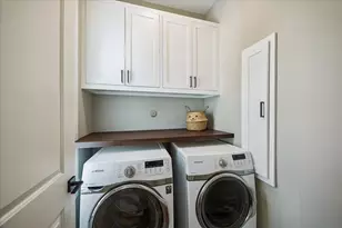 8566 Forum Dr, Houston, TX 77055 - Photo 36