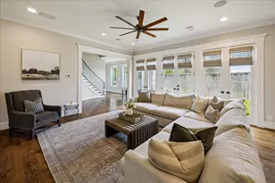 8566 Forum Dr, Houston, TX 77055 - Photo 8