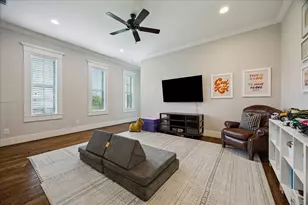 8566 Forum Dr, Houston, TX 77055 - Photo 30