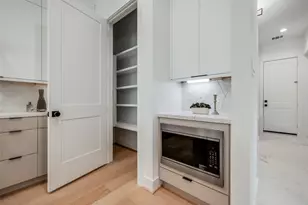 814 W 17th St, Houston, TX 77008 - Photo 12