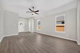 11931 Avian Ave, Conroe, TX 77303 - Photo 2