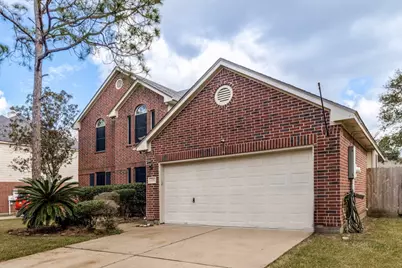 126 Crescent Bay Drive, League City, TX 77573 - Photo 1