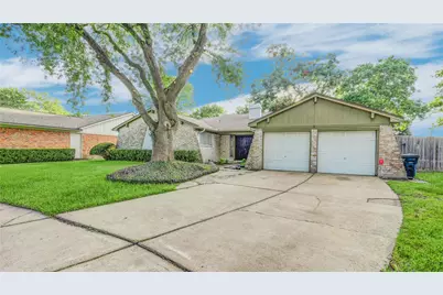 9510 Huntington Way Drive, Houston, TX 77099 - Photo 2