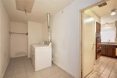 9510 Huntington Way Drive, Houston, TX 77099 - Photo 30
