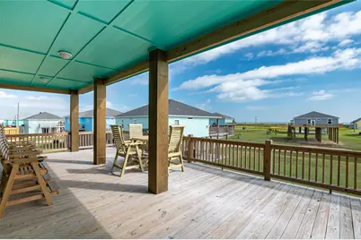4406 Whaler Lane, Crystal Beach, TX 77650 - Photo 18