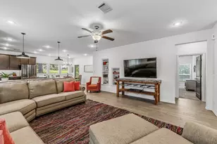 157 N Forest Dr, Huntsville, TX 77340 - Photo 12