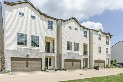 10915 Brookeshire Chase Lane, Houston, TX 77043 - Photo 2