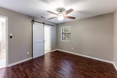 2402 Sycamore Avenue #D2, Huntsville, TX 77340 - Photo 18