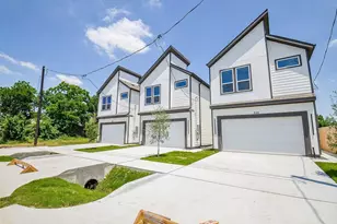 848 Lucky St, Houston, TX 77088 - Photo 2