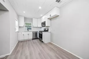 4356 Phlox St, Houston, TX 77051 - Photo 30