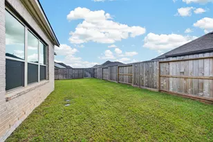2803 Sweet Honey Ln, Brookshire, TX 77423 - Photo 44