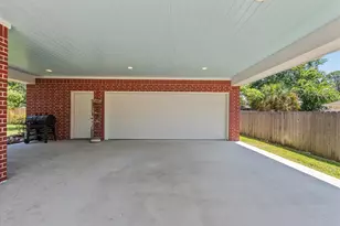 18607 Barbuda Ln, Nassau Bay, TX 77058 - Photo 32