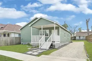 7926 Hudson St, Houston, TX 77012 - Photo 2