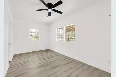 7926 Hudson Street, Houston, TX 77012 - Photo 14