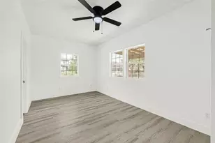7926 Hudson St, Houston, TX 77012 - Photo 14