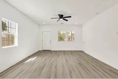 7926 Hudson Street, Houston, TX 77012 - Photo 10