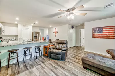 217 Hollow Oak, Livingston, TX 77351 - Photo 8