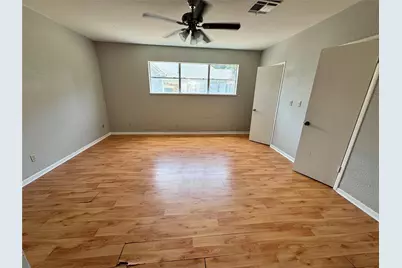 106 W Prairie Avenue, Eagle Lake, TX 77434 - Photo 8