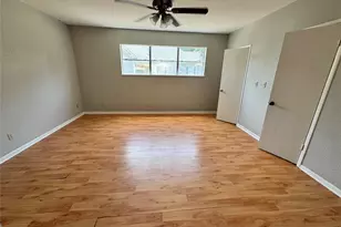 106 W Prairie Ave, Eagle Lake, TX 77434 - Photo 8