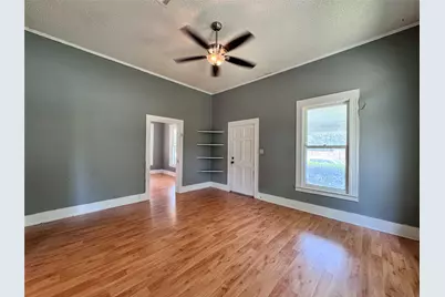 106 W Prairie Avenue, Eagle Lake, TX 77434 - Photo 4
