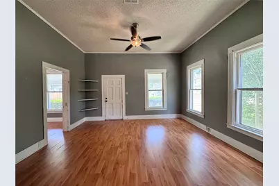 106 W Prairie Avenue, Eagle Lake, TX 77434 - Photo 2