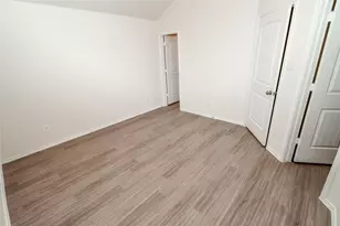 4006 Silver Ranch Rd, Houston, TX 77014 - Photo 6