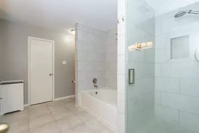 1710 Oak Valley Drive, Kemah, TX 77565 - Photo 4
